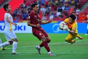 Việt Nam thành cựu vương khi cầm hòa Thái Lan 0 - 0